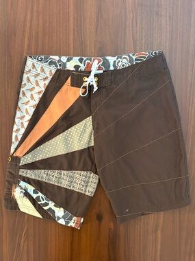 Authentic Y2K Billabong board shorts